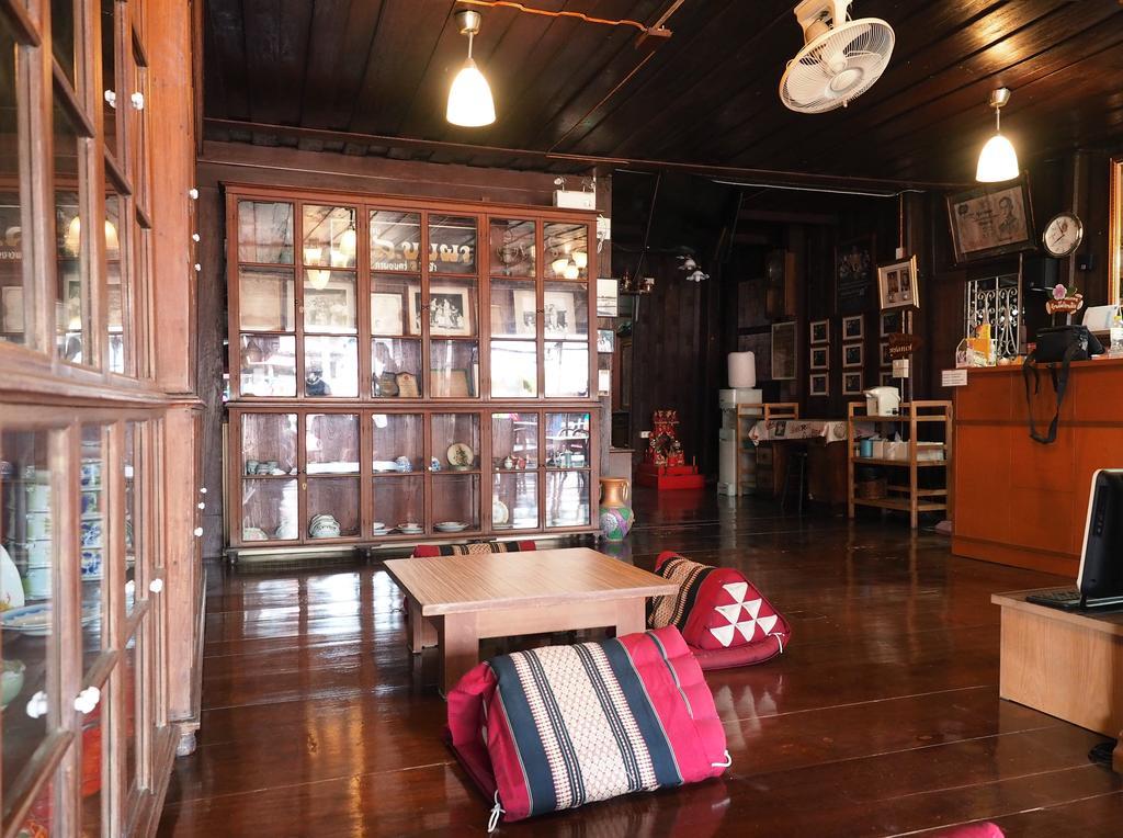 Boobpha Resort Amphawa Bagian luar foto