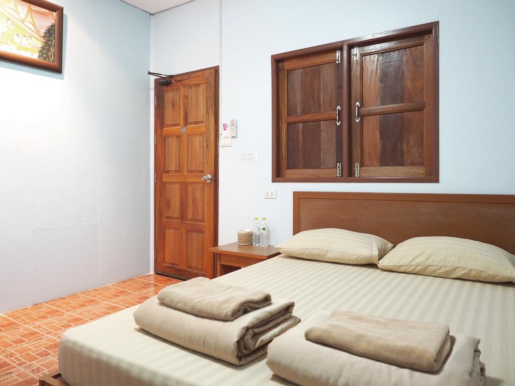 Boobpha Resort Amphawa Bagian luar foto